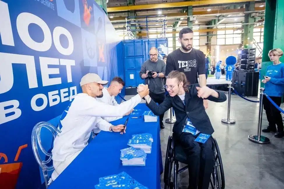 100 лет в обед