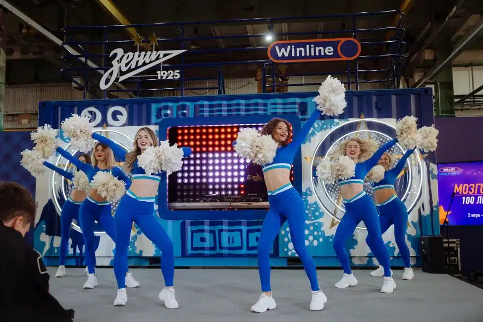 100 лет в обед