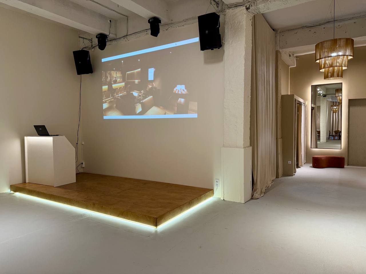 A’MORE LOFT